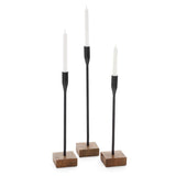 Chandelier noir avec base en bois