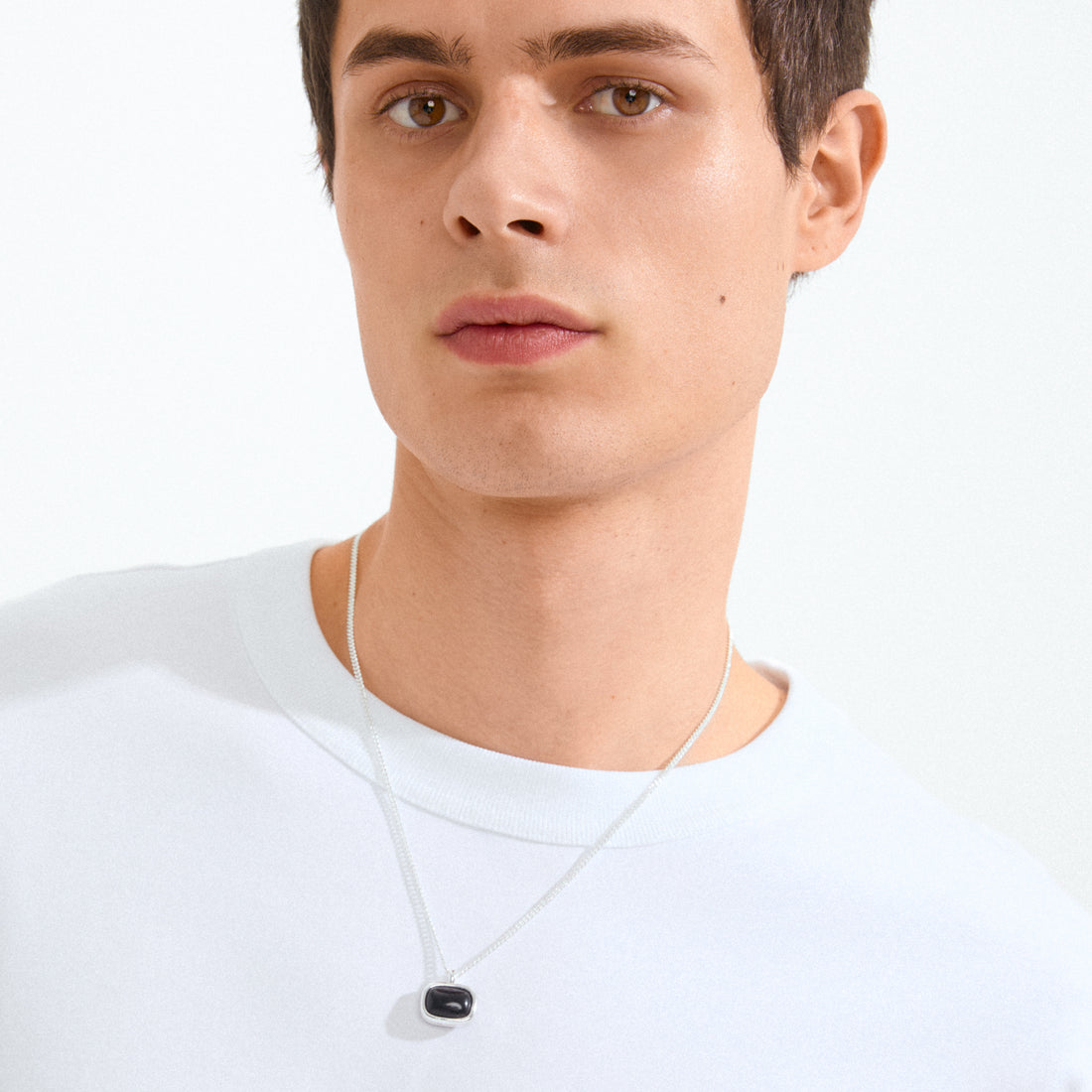 Collier NOW -Pilgrim