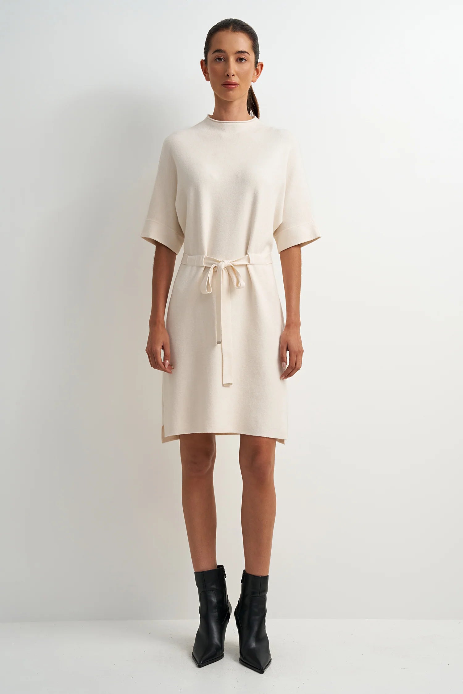 Robe en maille crème à ceinture - Astrid