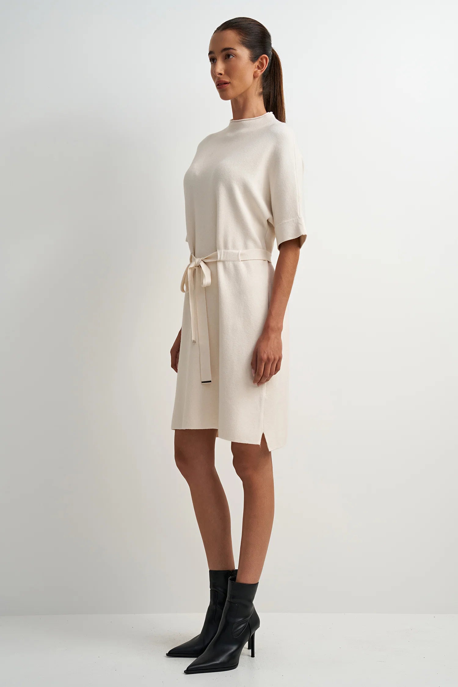 Robe en maille crème à ceinture - Astrid