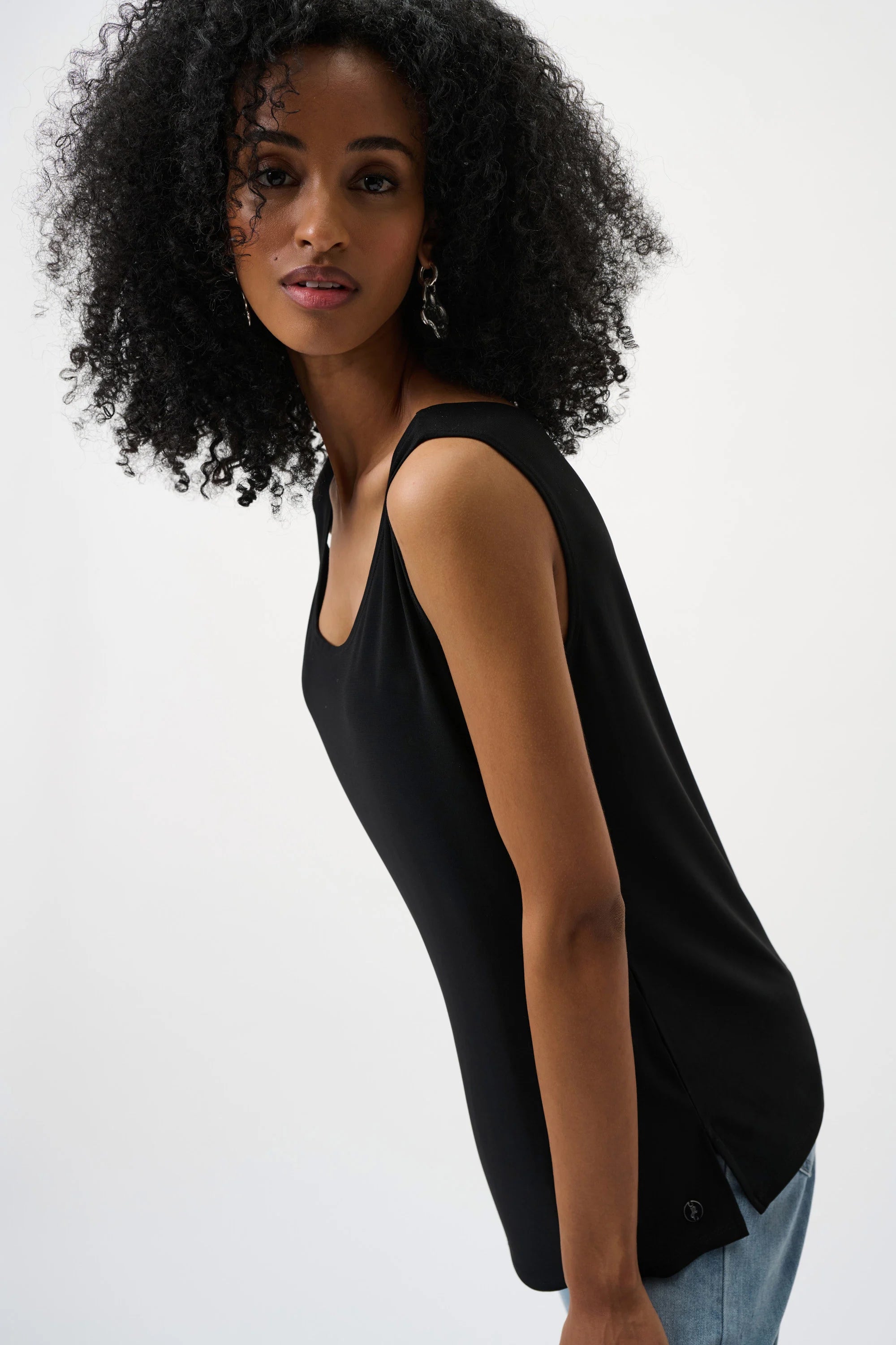 Camisole Noire Classique à encolure arrondi - Joseph Ribkoff
