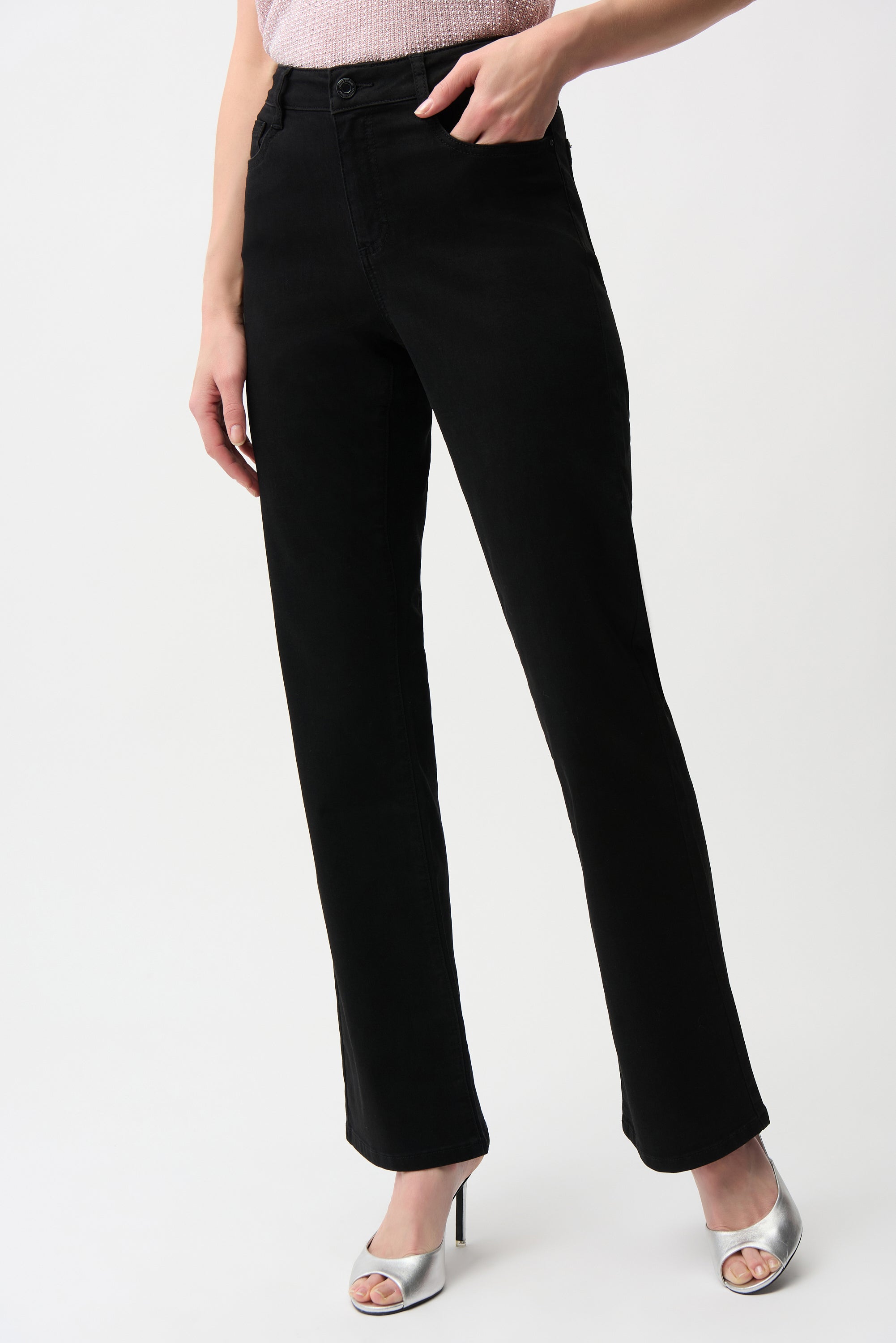 Brooke | Jean extensible semi-évasé classique - Bleu ou Noir- Joseph Ribkoff