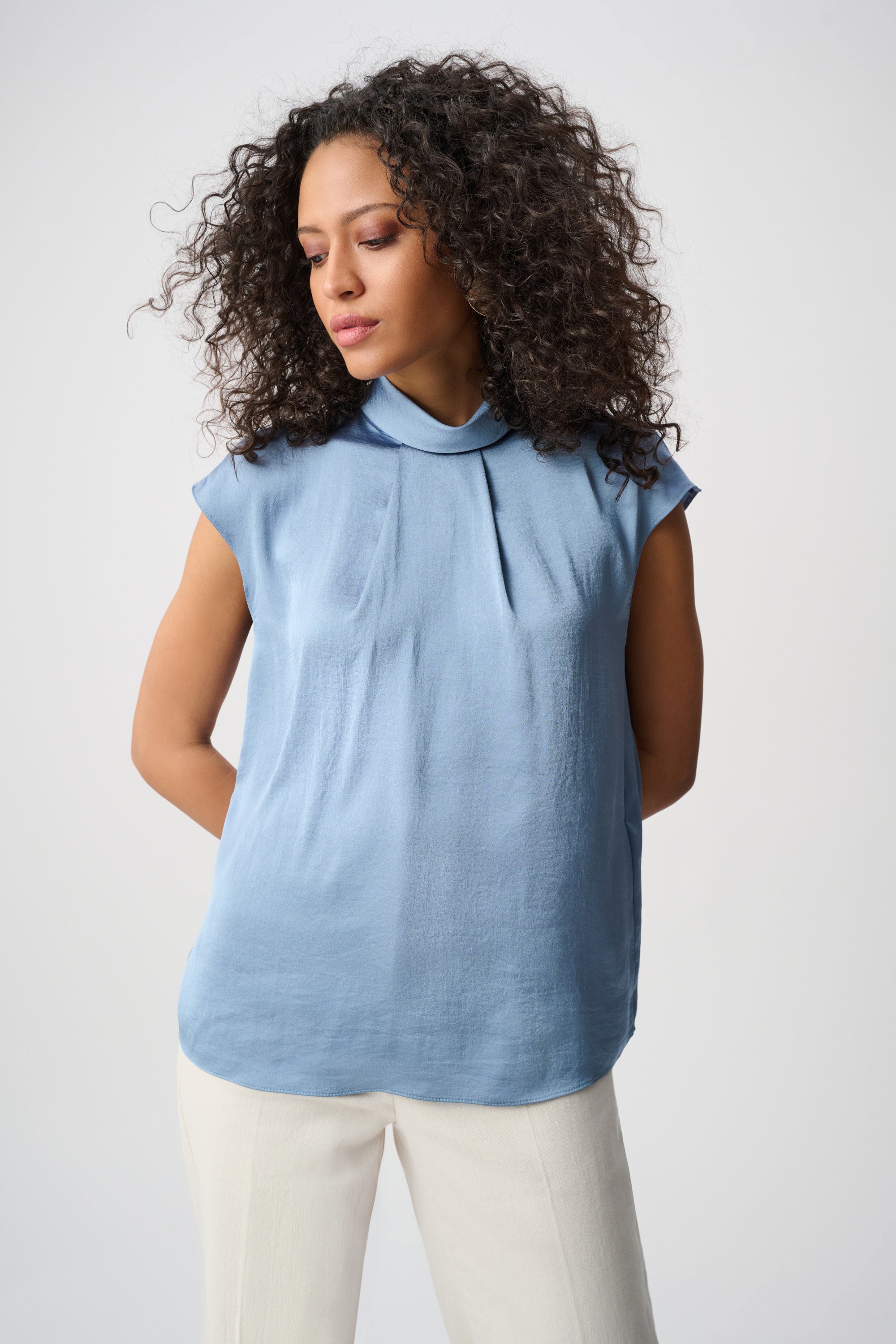 Haut à col roulé couleur chambré en satin recyclé - Joseph Ribkoff