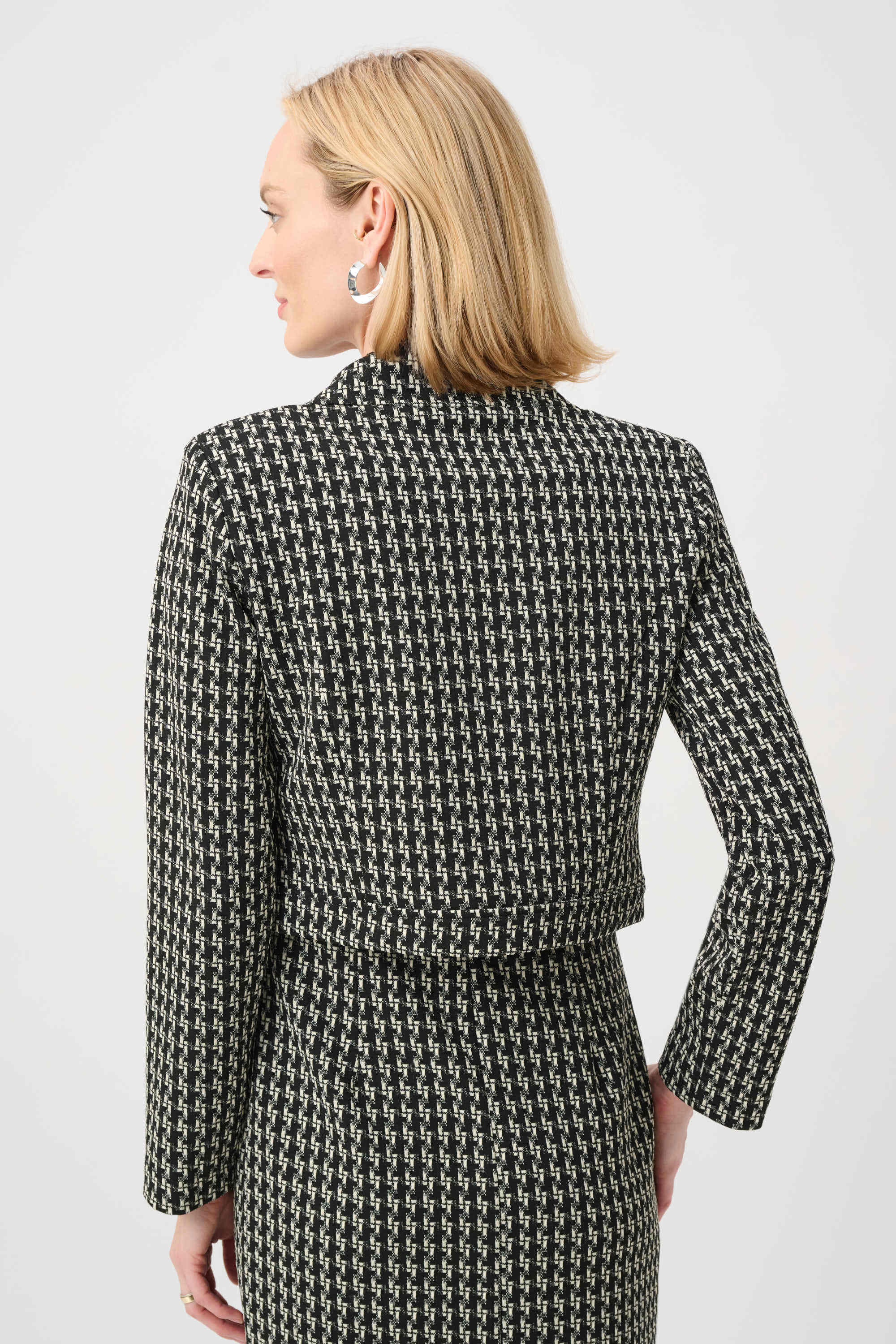 Blouson court en jacquard géométrique - Joseph Ribkoff