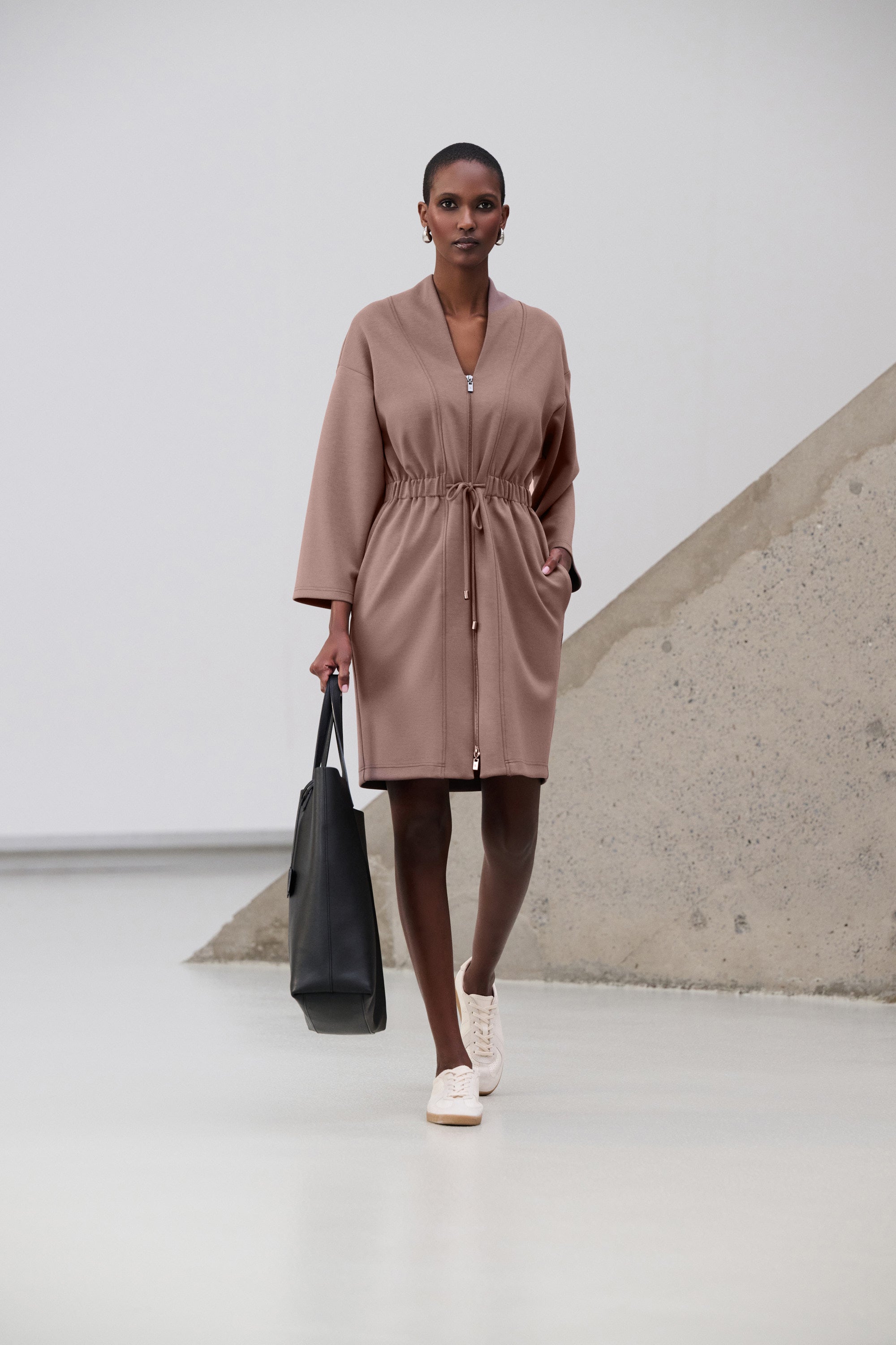 Robe en jersey scuba avec fermeture éclair à l'avant - Joseph Ribkoff