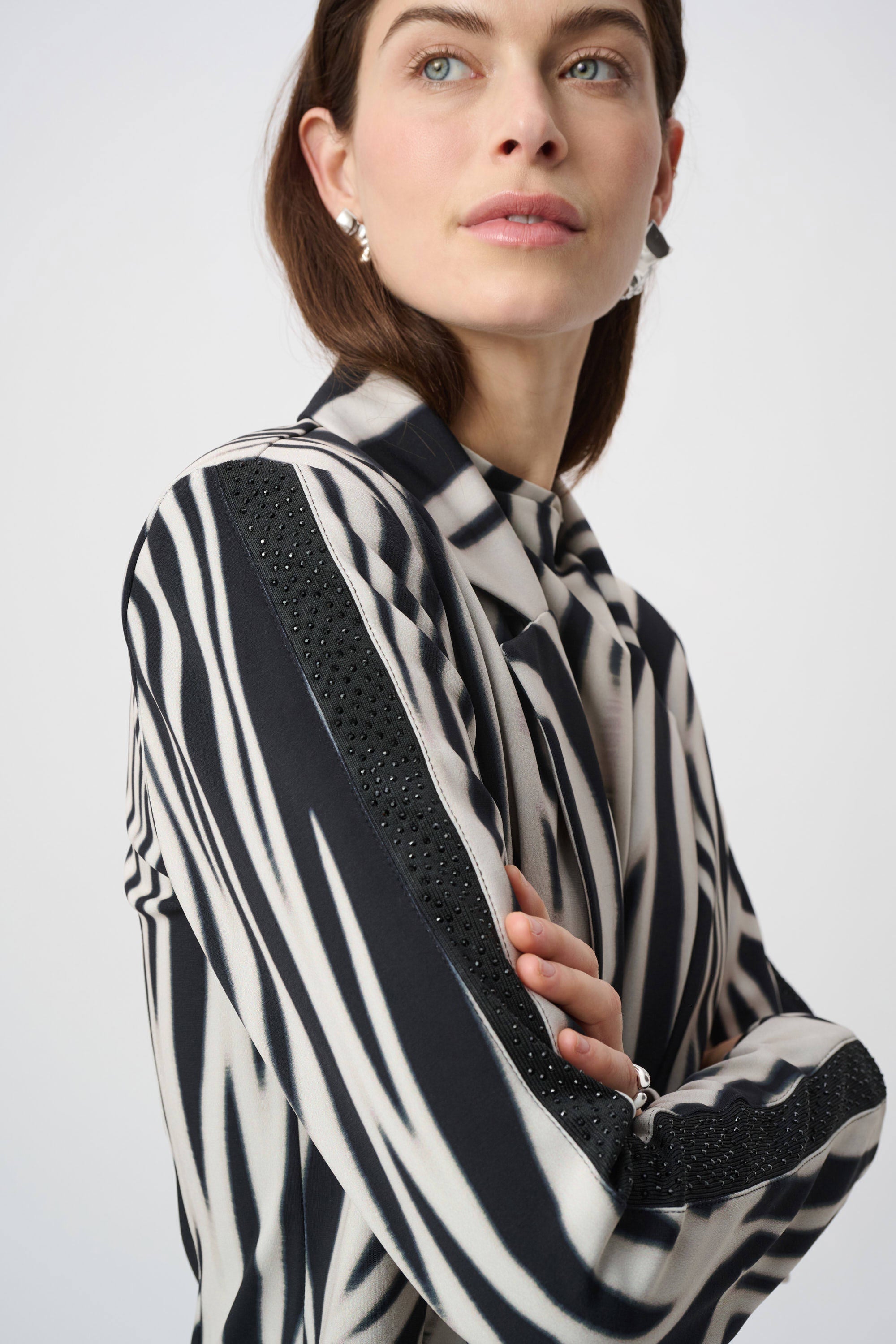 Blazer à imprimé animal orné de strass - Joseph Ribkoff