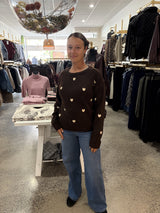 Pull chocolat à petits coeurs