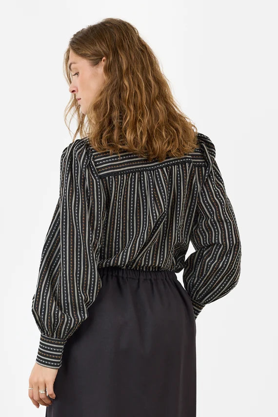 Blouse rayée texturée à col classique
