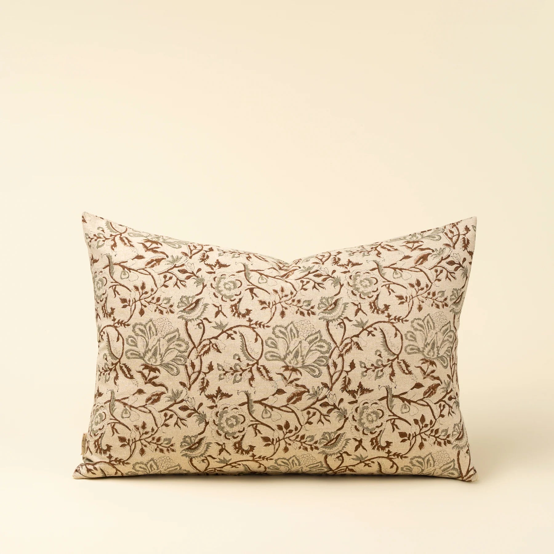 Coussin à motif Sarika 16"X24" - Indaba