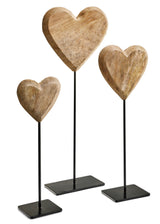 COEUR EN BOIS SUR SUPPORT EN FER NOIR