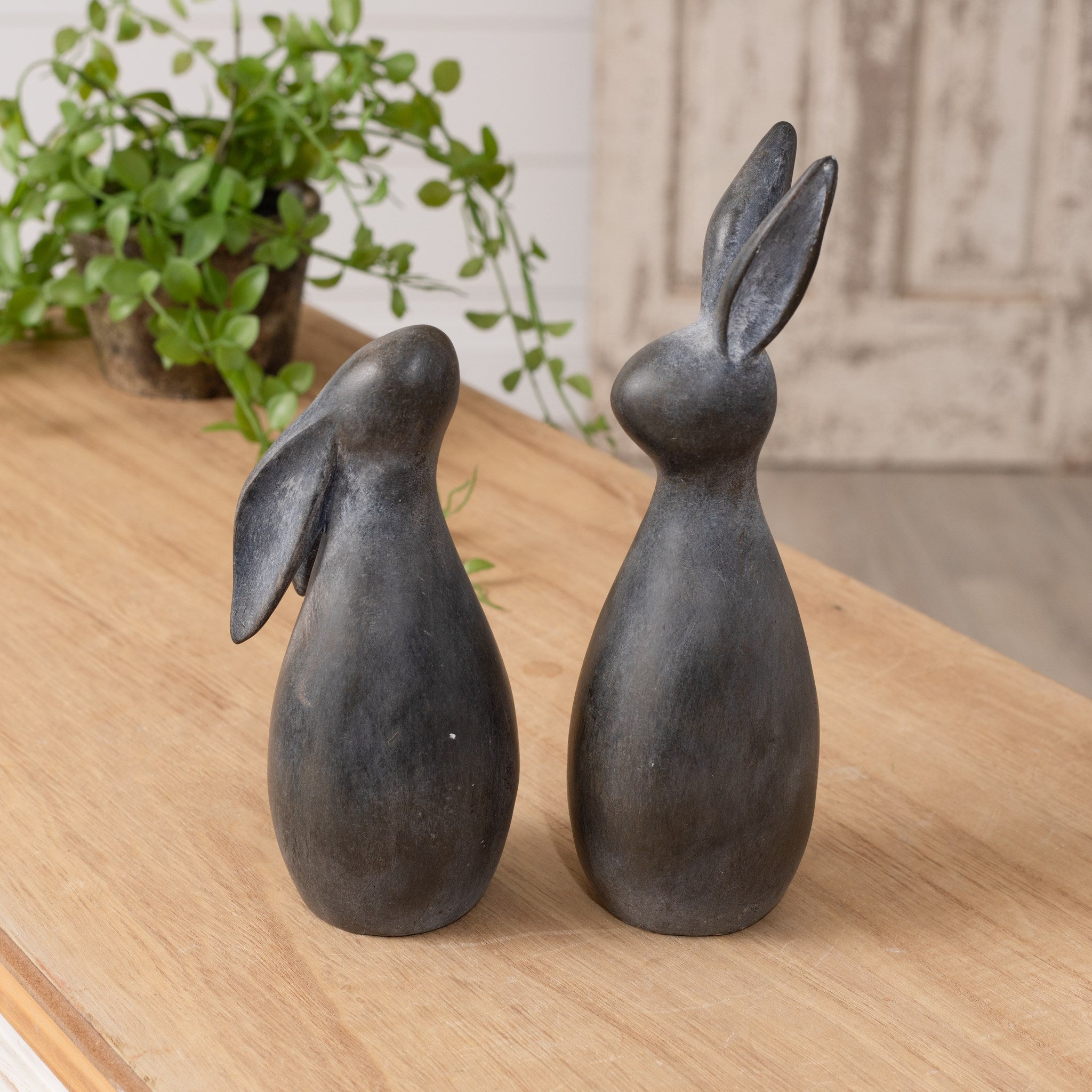 Bibelot Lapin 7"H - Canfloyd