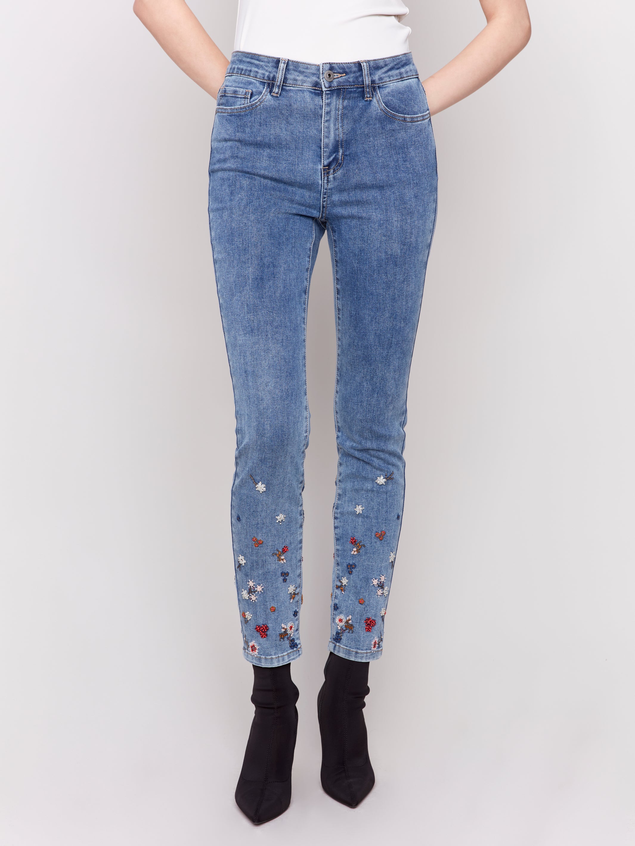 Jeans avec fleurs en billes - Charlie B