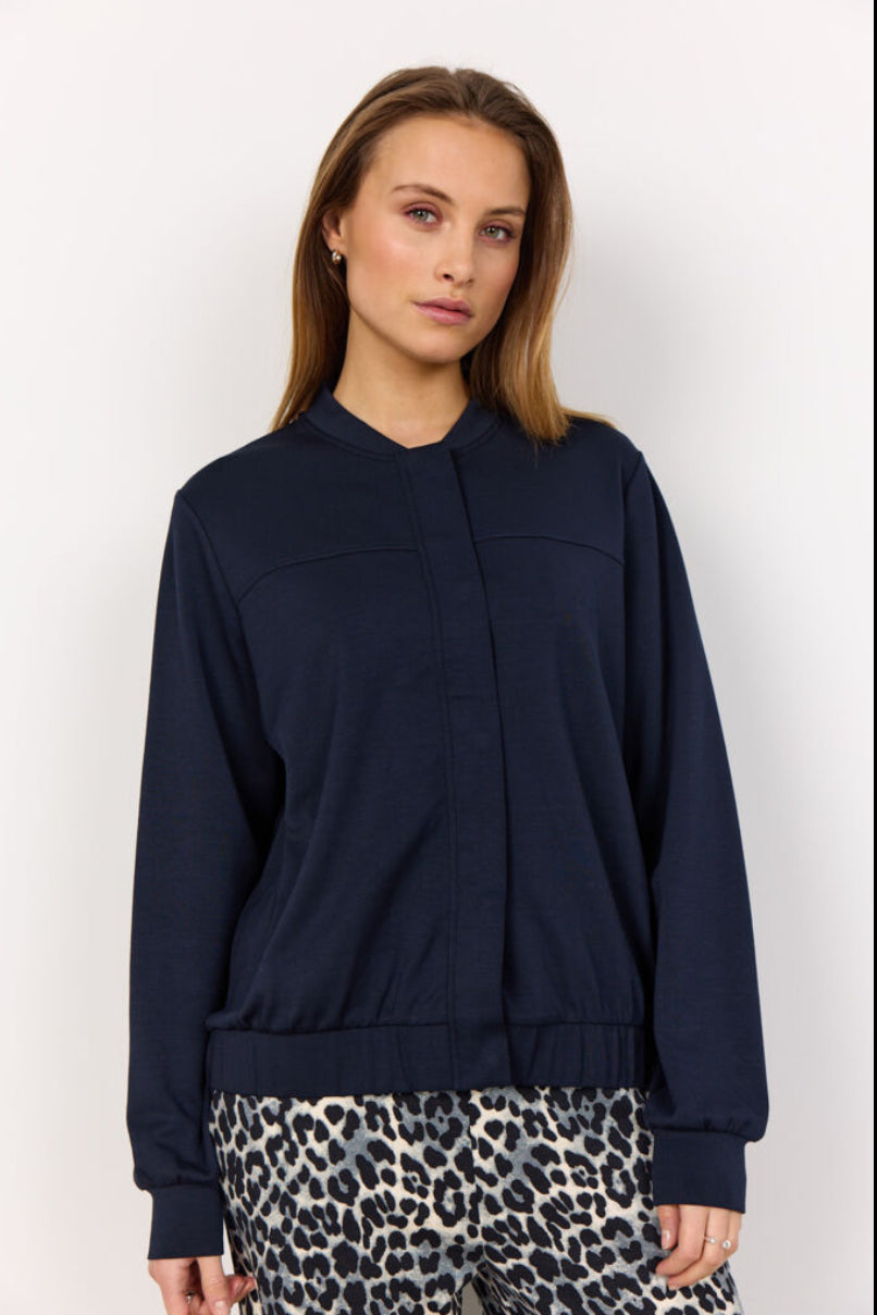 Sweat-shirt à bouton marine Banu - Soya Concept