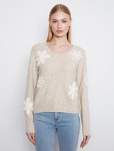 Pull en maille beige chiné à fleurs appliquées - Charlie B