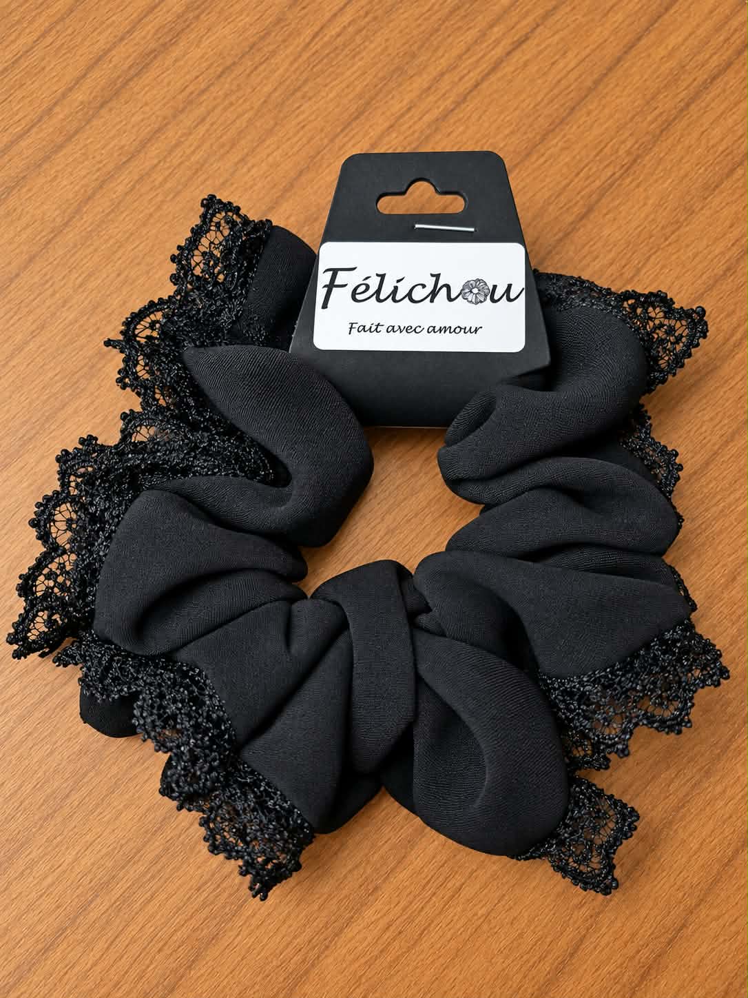 Chouchou noir avec dentelle - FÉLICHOU