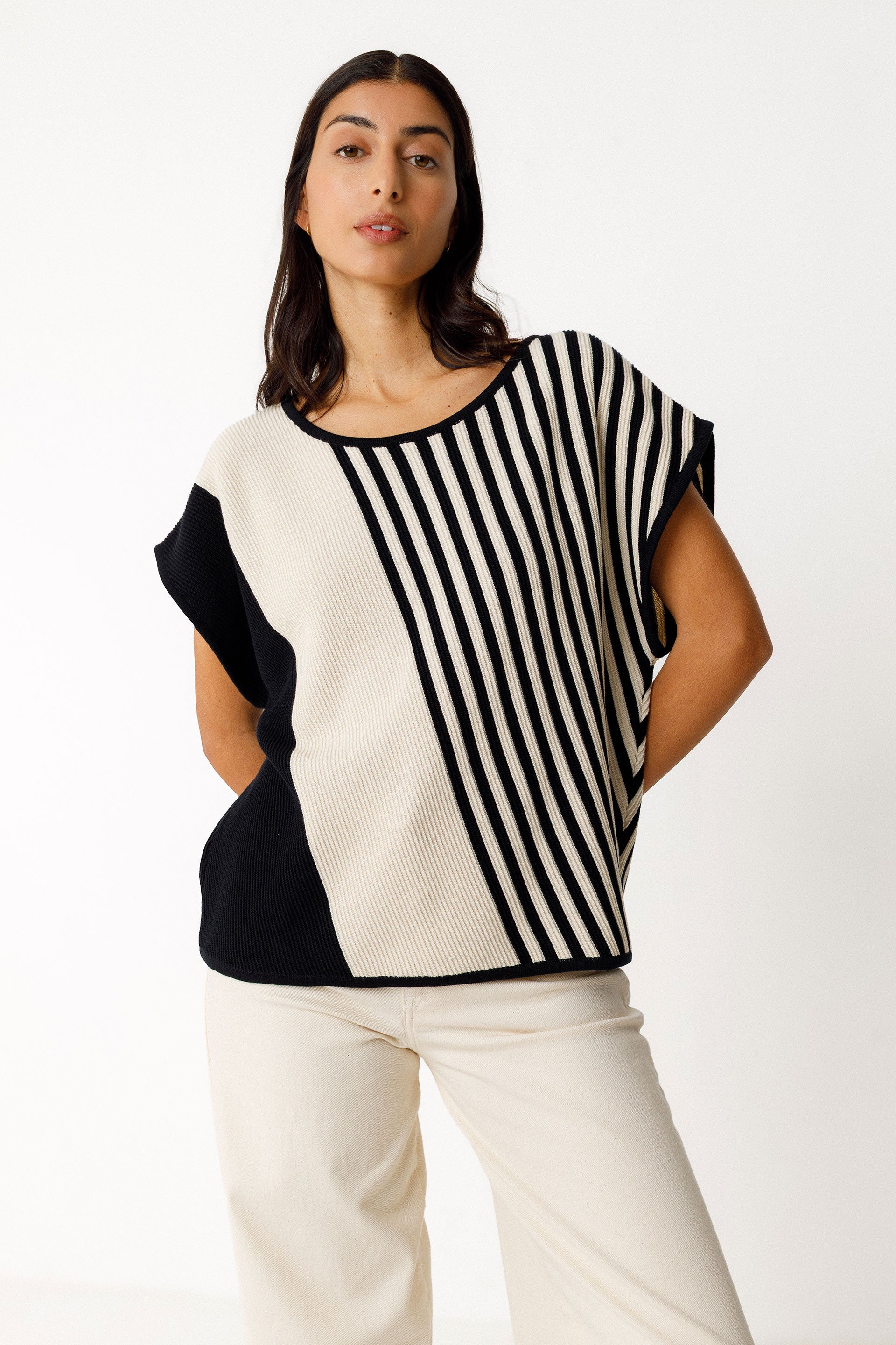 PULL Noir & Blanc AINHOA-GOTS - SKFK