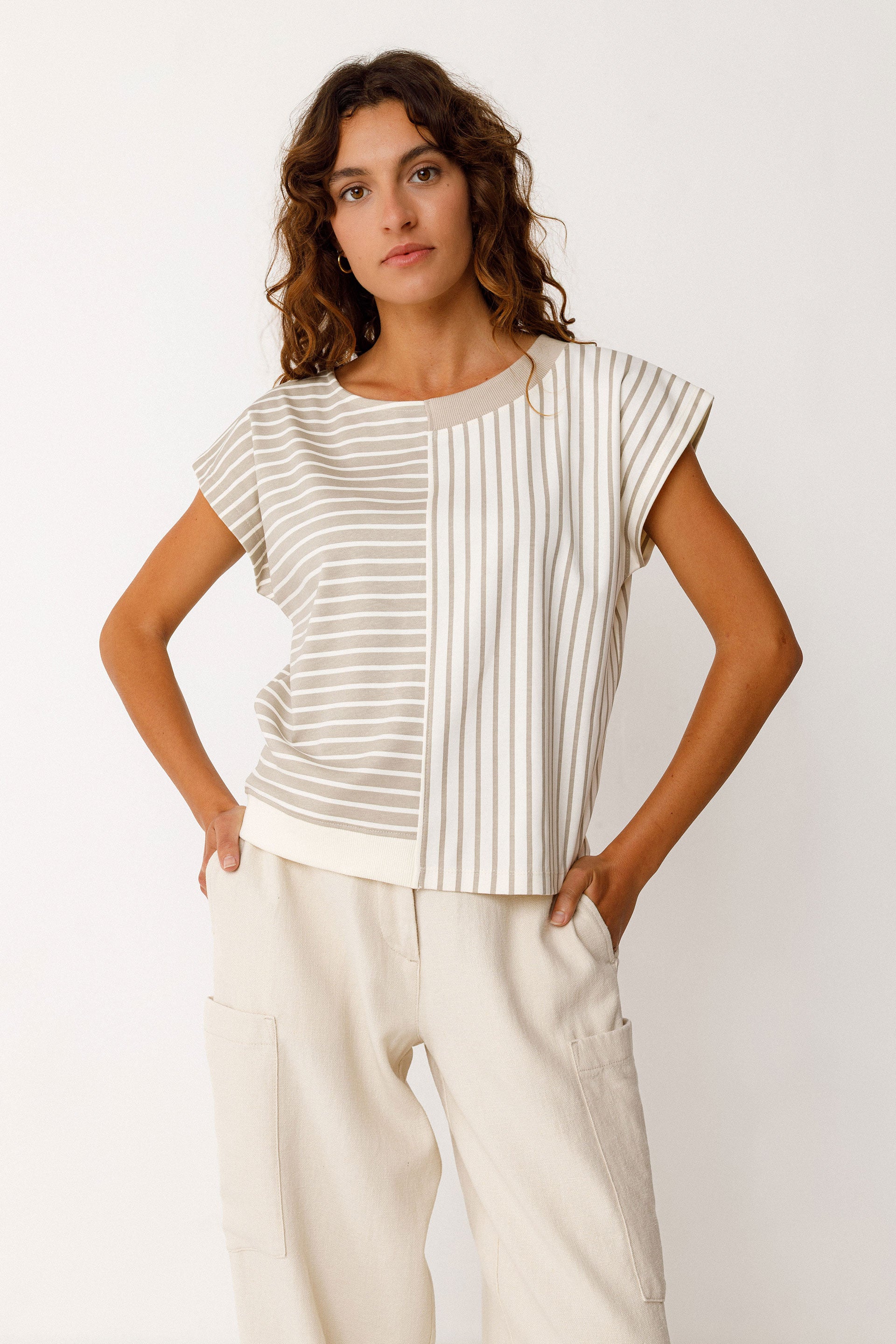 T-Shirt Gris & Blanc cassé EKAI-GOTS - SKFK
